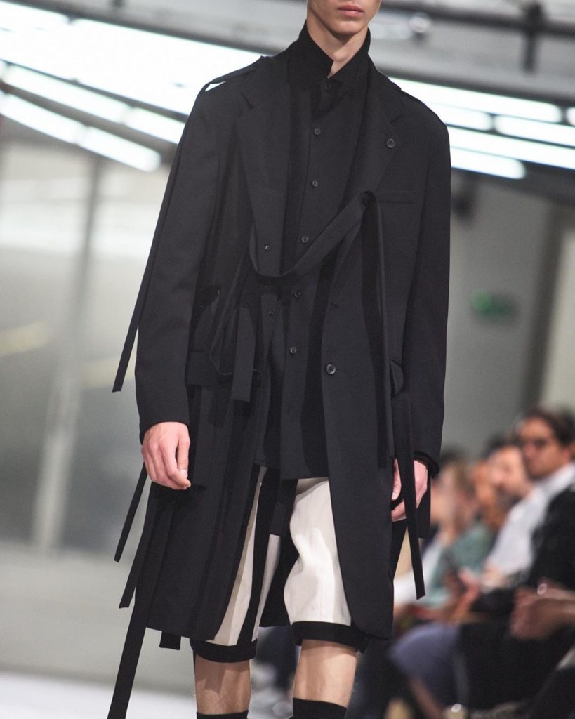 Yohji Yamamoto Homme SS20 
Photo by @elise_toide 
#YohjiYamamoto #SS2020 #Menswe...