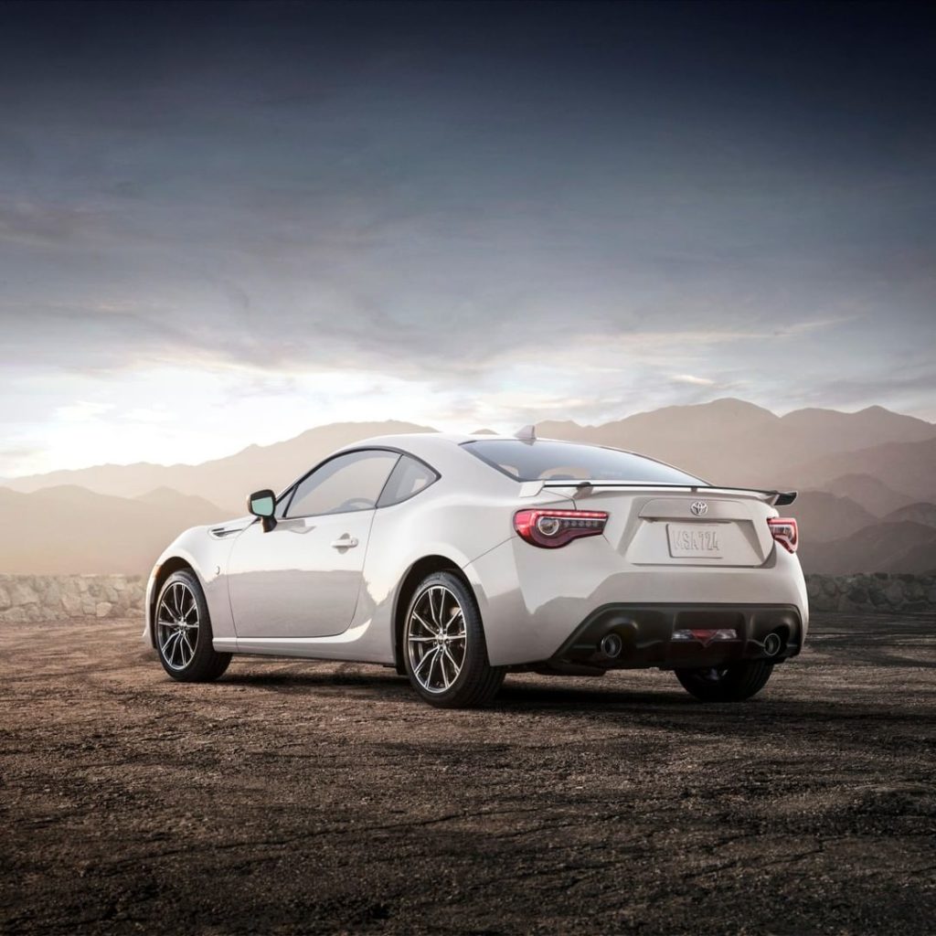 Long hood. Short rear deck. The standard in sports car design. With its blend of...