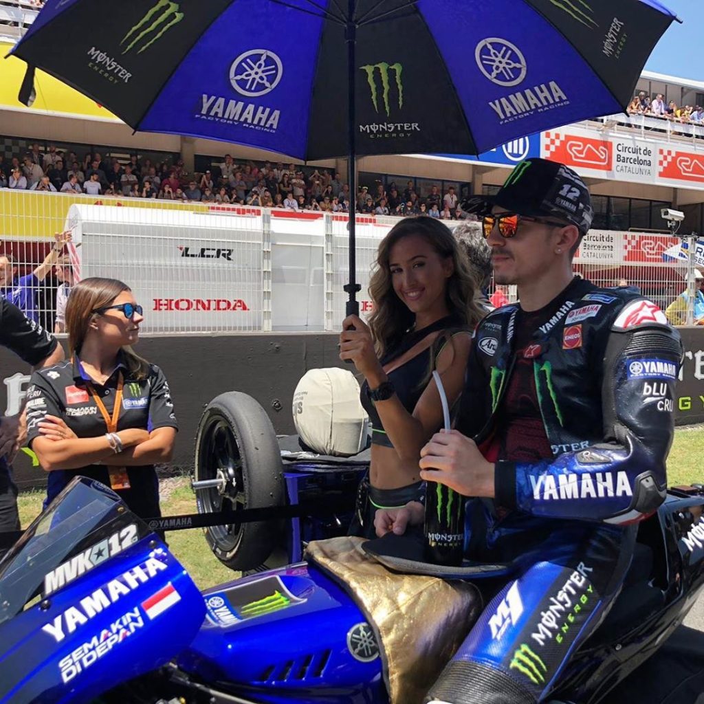 @maverick12official starts his home GP in Montmeló from P6.
.
.
#MonsterYamaha |...