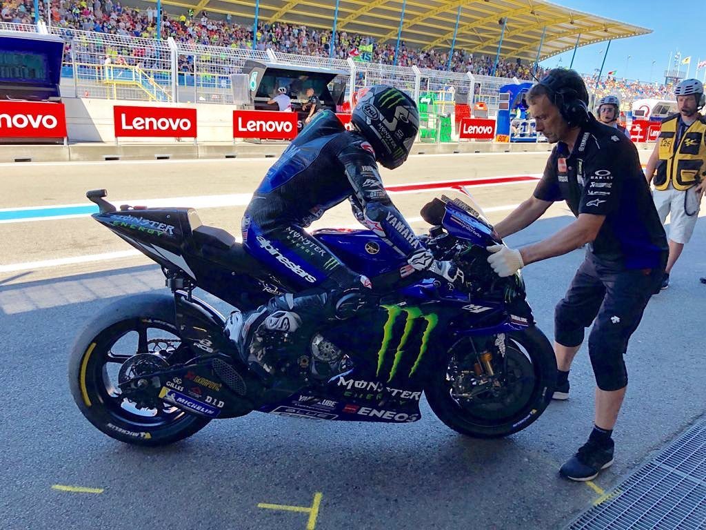 @maverick12official continued to show good pace during FP4 at the @ttcircuitasse...