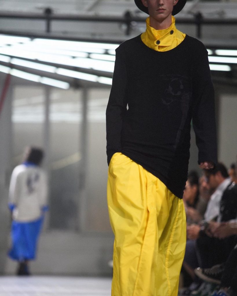 Yohji Yamamoto Homme SS20 
Photo by @elise_toide 
#YohjiYamamoto #SS2020 #Menswe...