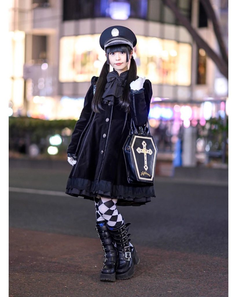 Japanese gothic fashion lover Yukachin (@yukachindayo21) on the street in Haraju...