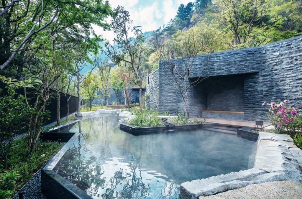 Japan Airline: .
#FreshAirJuly The sound of running water and gentle breeze welcome visitors at… .
#FreshAirJuly The sound of running water and gentle breeze welcome visitors at...