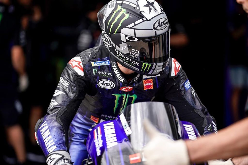 @maverick12official was held up a bit by other riders when on a fast lap, but he...