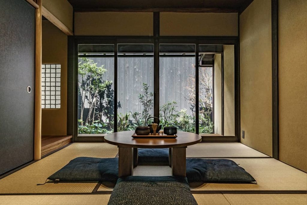 Visit Japan: Have you heard of ‘machiya’? They are beautifully restored Japanese townhouses w… Have you heard of ‘machiya’? They are beautifully restored Japanese townhouses w...
