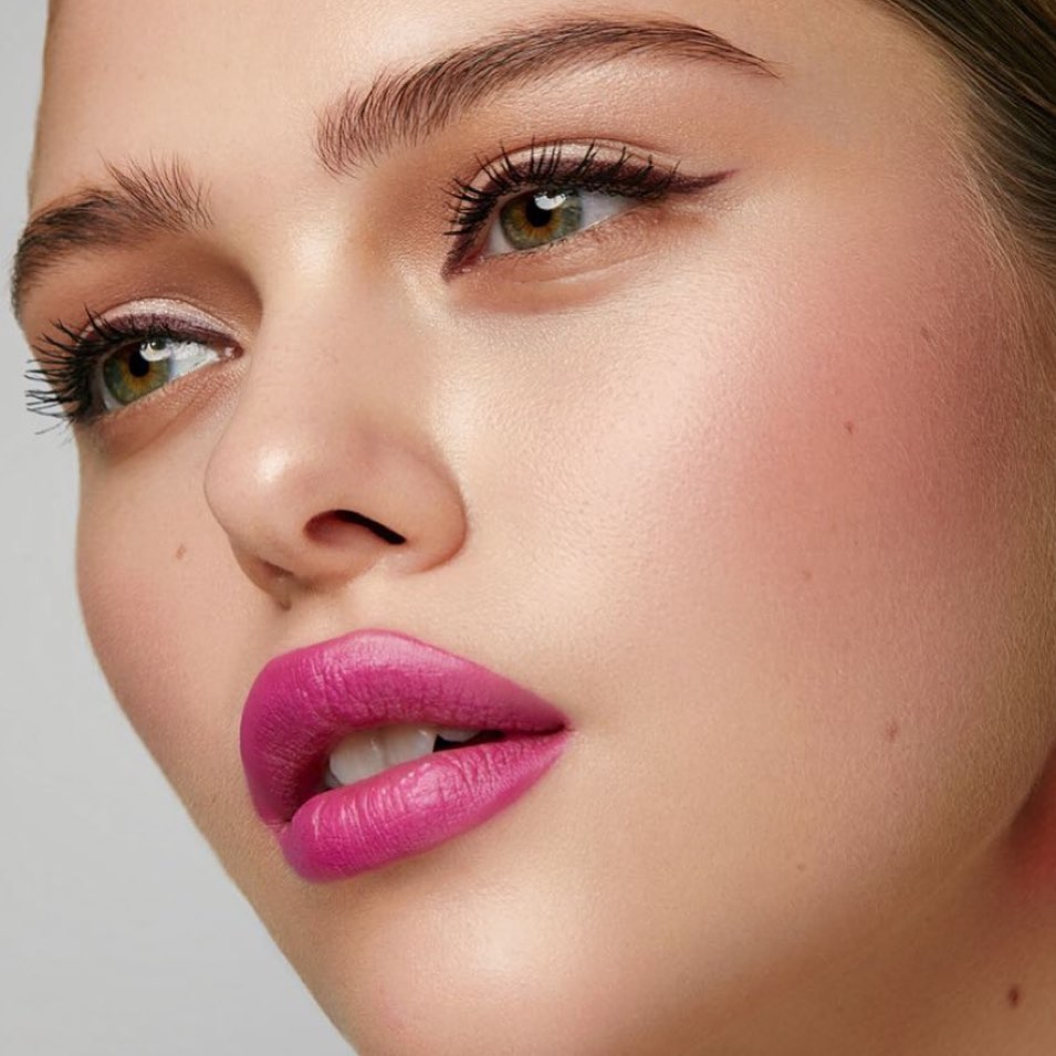 SHISEIDO: ModernMatte Powder Lipstick in Fuchsia Fetish delivers a fierce wash of full-thr… ModernMatte Powder Lipstick in Fuchsia Fetish delivers a fierce wash of full-thr...