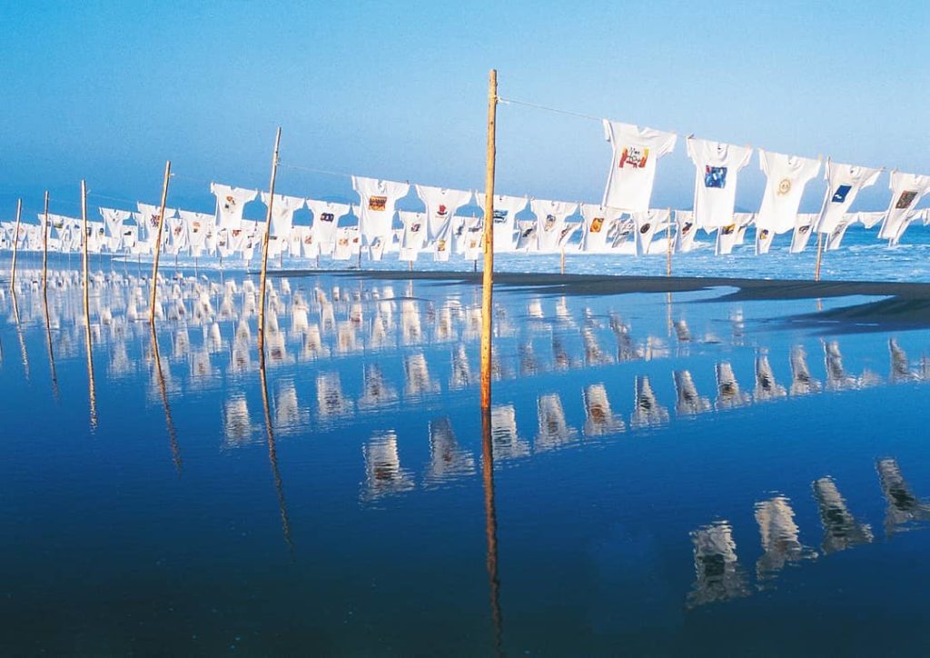 Visit Japan: Kuroshio Town in Kochi Prefecture has no art gallery, so they turned 4 km-long I… Kuroshio Town in Kochi Prefecture has no art gallery, so they turned 4 km-long I...