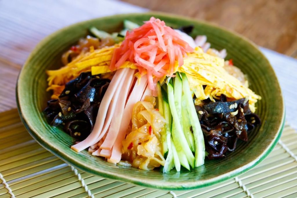 Have you ever tried this summer-only ramen?

Hiyashi chuka is a chilled noodle d...
