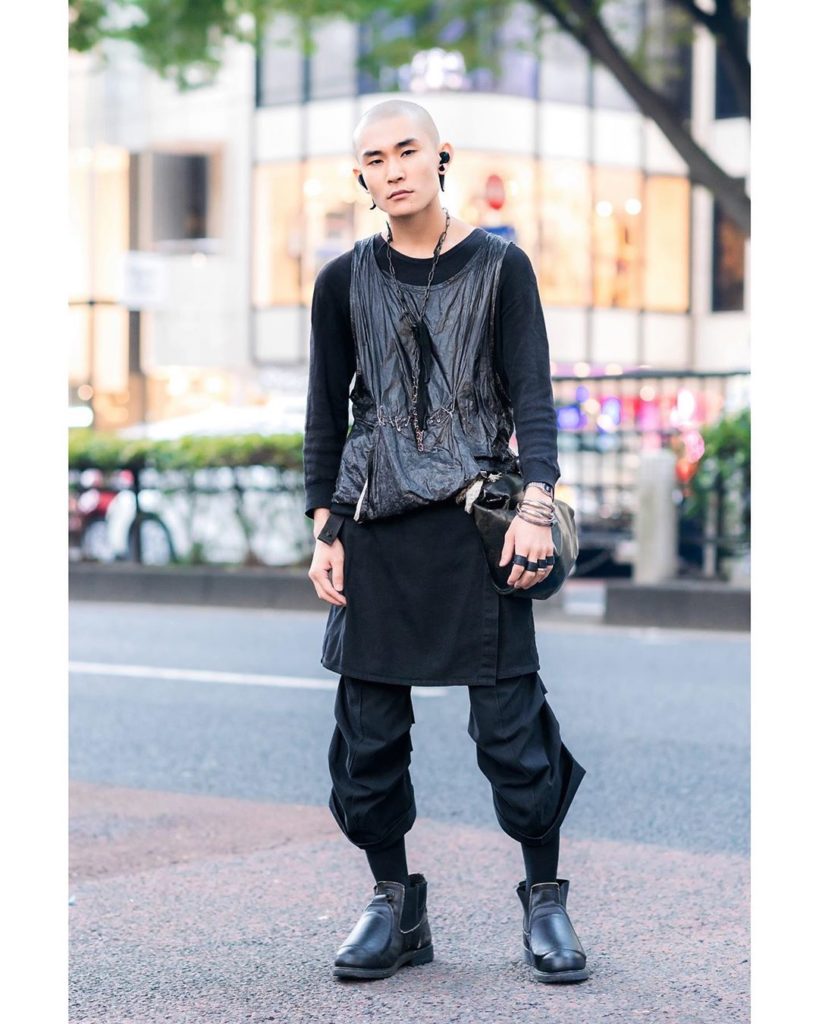 Muneyuki (@offstreet_1_1000) on the street in Harajuku wearing a dark vintage an...