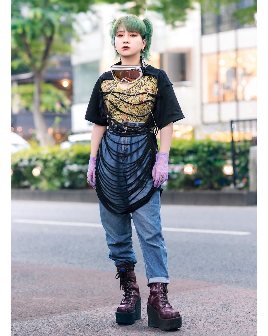Tokyo Fashion: 18-year-old Japanese students Shiori (@4oxi_dayo), Dai ...