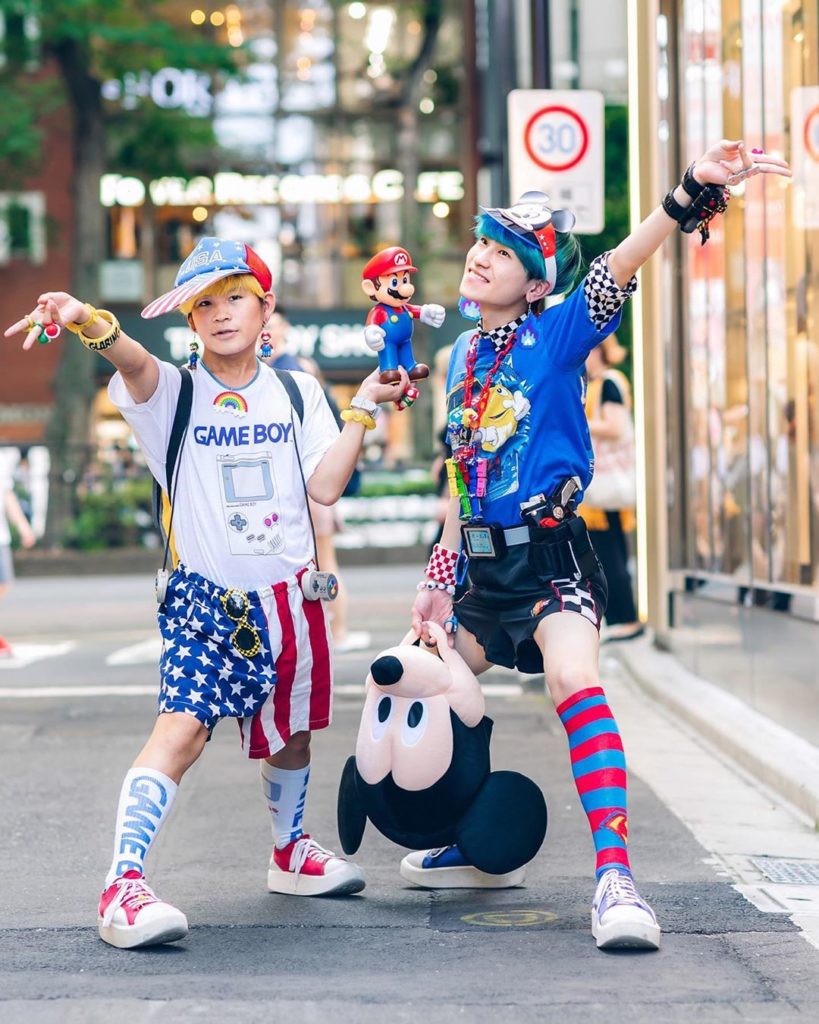 Tokyo Fashion: We met these two young aliens – 7-year-old Gameboy Shinji (@gameboy_shinji) from… We met these two young aliens - 7-year-old Gameboy Shinji (@gameboy_shinji) from...