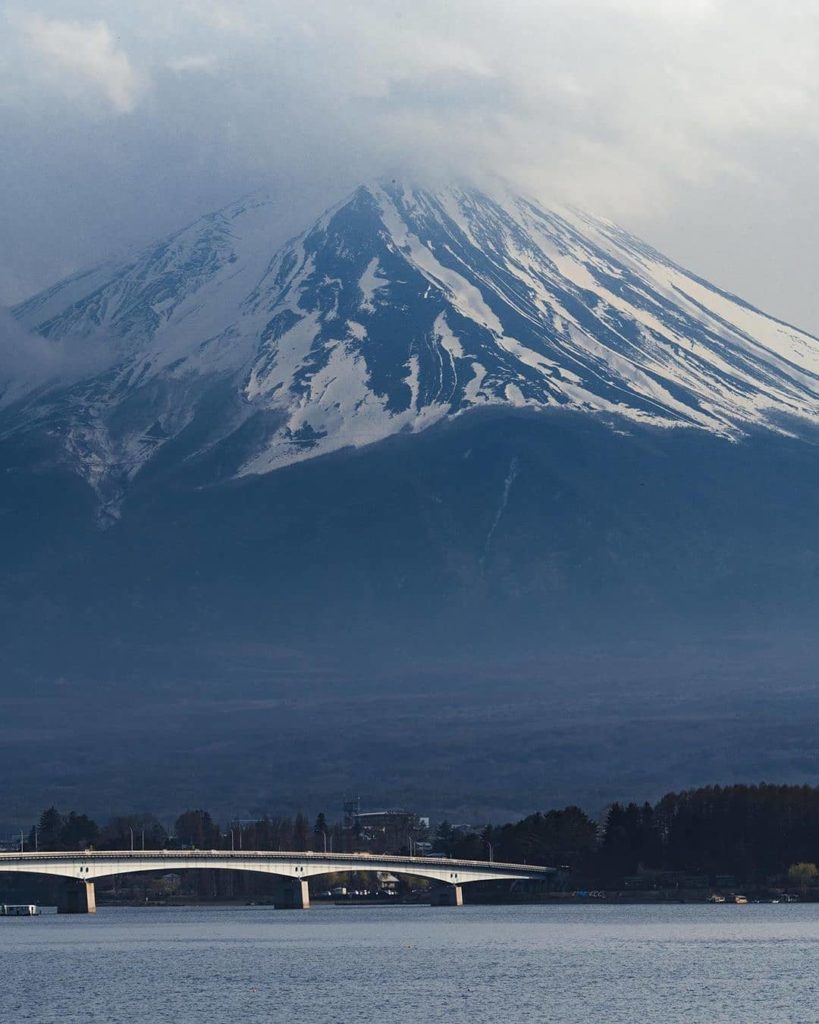 Visit Japan: Seeing the size of the bridge truly puts Mount Fuji’s scale into perspective! F… Seeing the size of the bridge truly puts Mount Fuji's scale into perspective! F...
