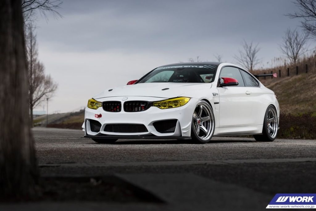 B+Plus BMW M4 on NEW WORK Emotion T5R2P #artofwheel #t5r2p...