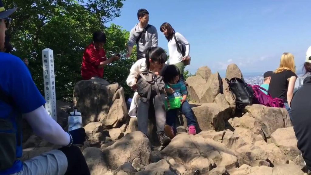 【Japanese travel guide】Hiking in Sapporo, Hokkaido 【Japanese travel guide】Hiking in Sapporo, Hokkaido