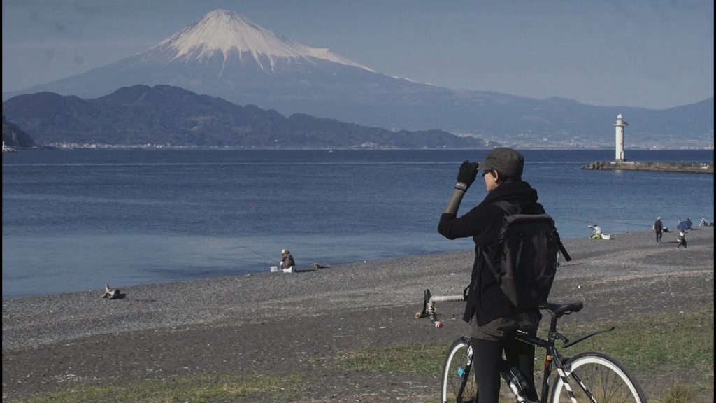 Sailing to Shizuoka, Japan Sailing to Shizuoka, Japan