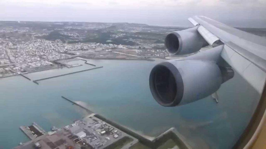 Landing at Okinawa Naha airport in an ANA B744D