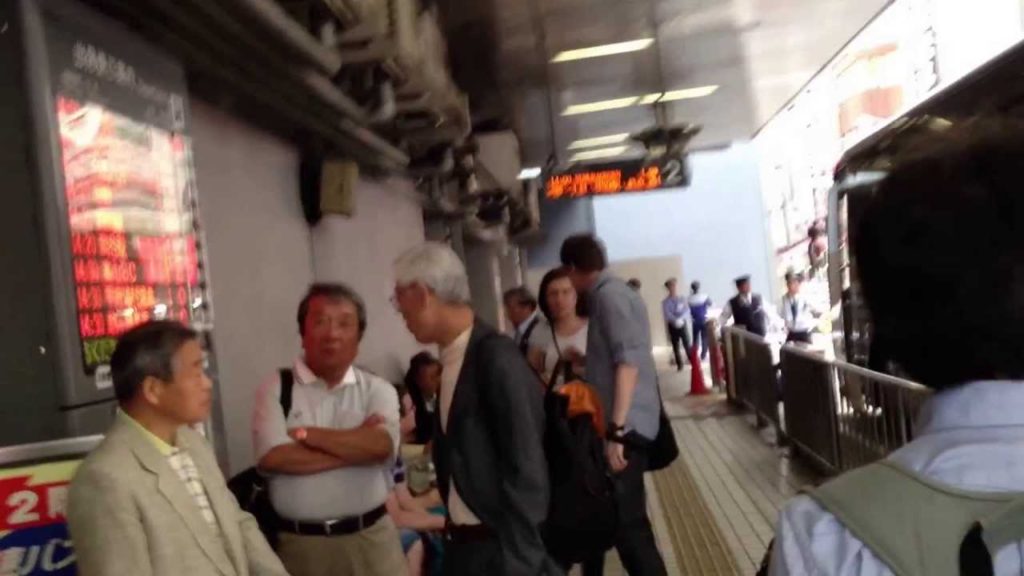 How to get a ticket to go to Mt Fuji from Shinjuku