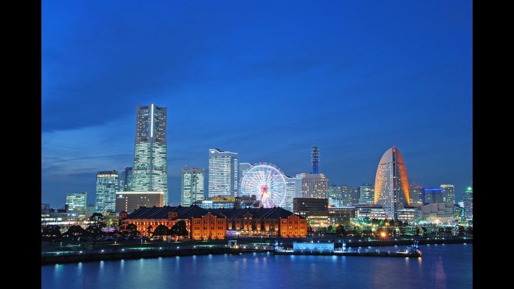 Sakuragicho, Yokohama  (みなとみらい21) /  Nick in Japan' 2003