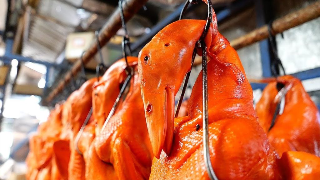 Thai Food - DUCK & FRUIT CURRY Aoywaan Bangkok Thailand