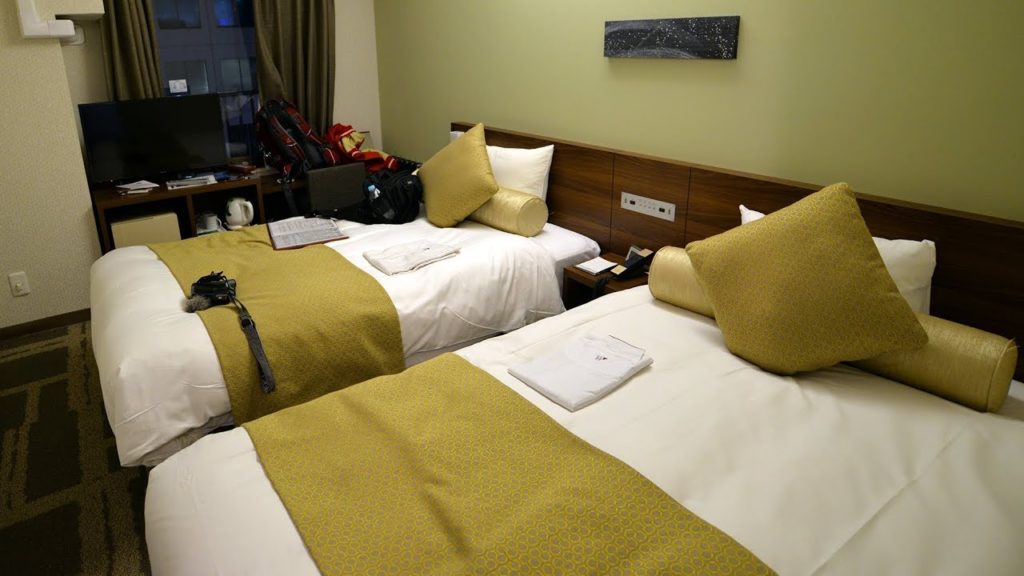 Tokyo traveling alone starting from the Hotel Wing Yokohama Kannai ホテルウィングインターナショナル横浜関内から始まる東京一人旅 Tokyo traveling alone starting from the Hotel Wing Yokohama Kannai ホテルウィングインターナショナル横浜関内から始まる東京一人旅