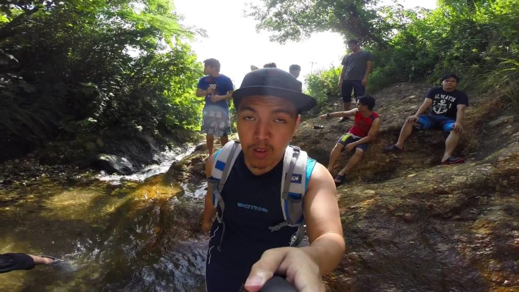 GoPro : Roadside waterfall in Niigata City, Japan