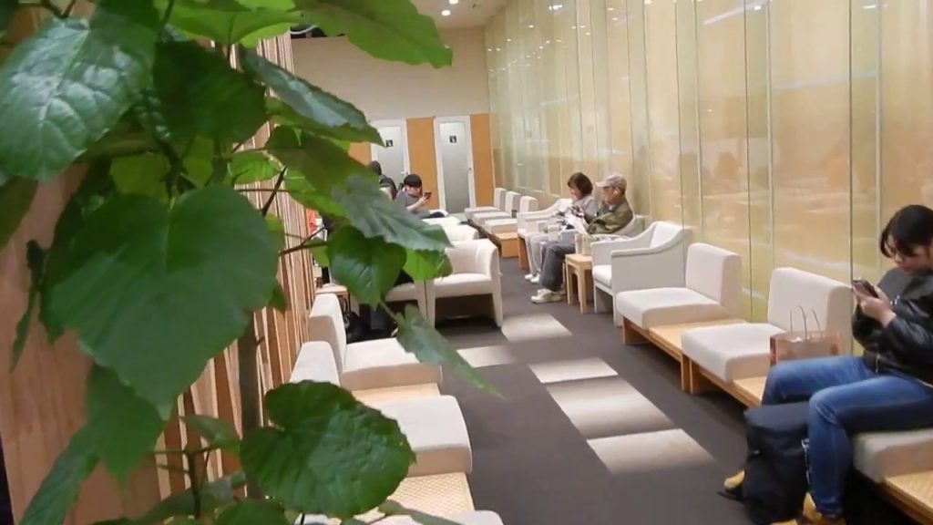 秋田空港 カード ラウンジ ロイヤルスカイ 国内線 JAL ANA Akita Airport Lounge AXT