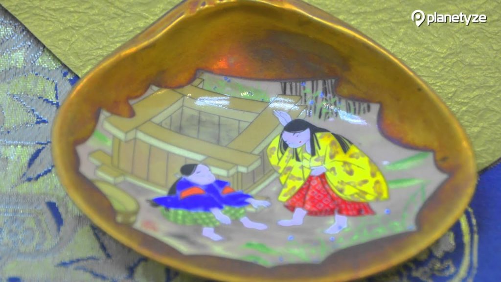 Ryotsu and firewood hotel, Sado | One Minute Japan Travel Guide