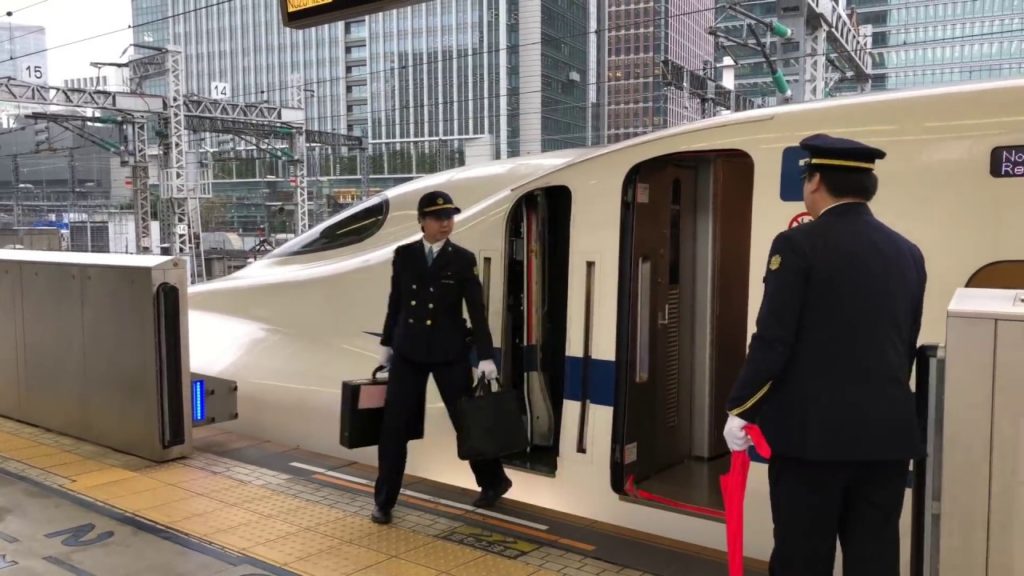 Change of Drivers on Shinkansen