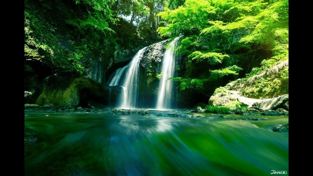 Traveling to Ibaraki, Japan: Playing around Tsukimachi Waterfall