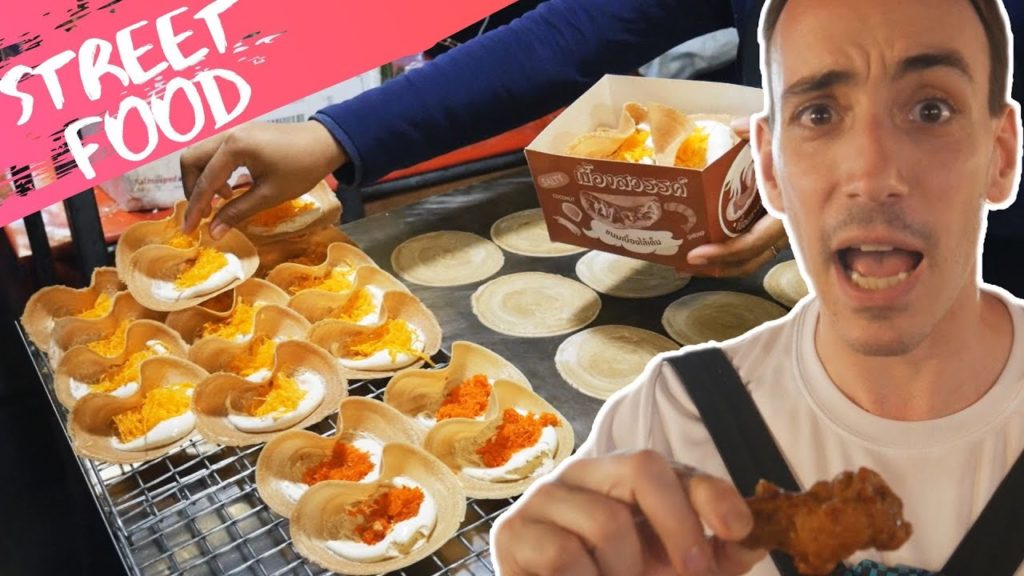 One Night Market In Bangkok!: Street Food at Ratchada Rot Fai Train Night Market