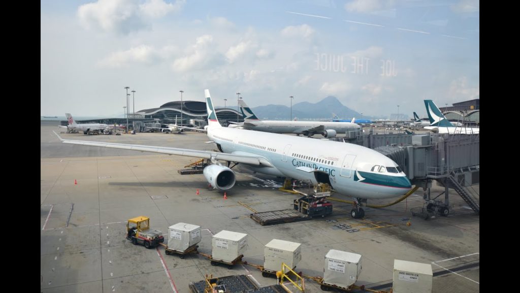 Flight Review #5 CPA Cathay Pacific CX532 Hong Kong to Nagoya Airbus A330-300 Economy class