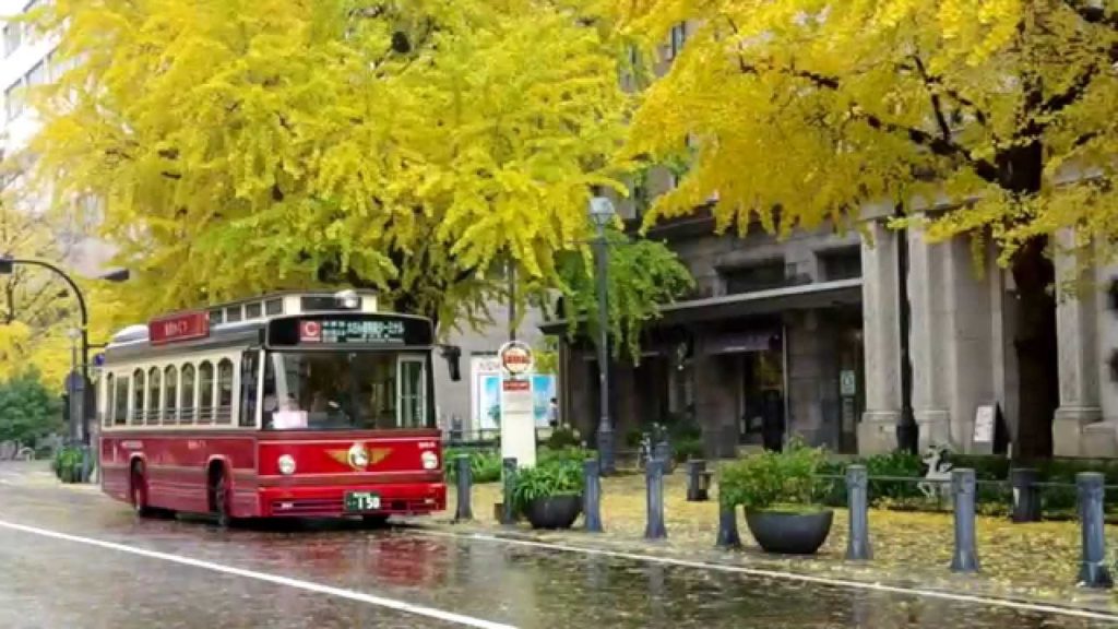 Japan in 2 minutes: Yokohama Nihon Odori Street　横浜　日本大通