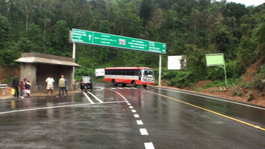 Hairpins on the way to Madikeri, Karnataka