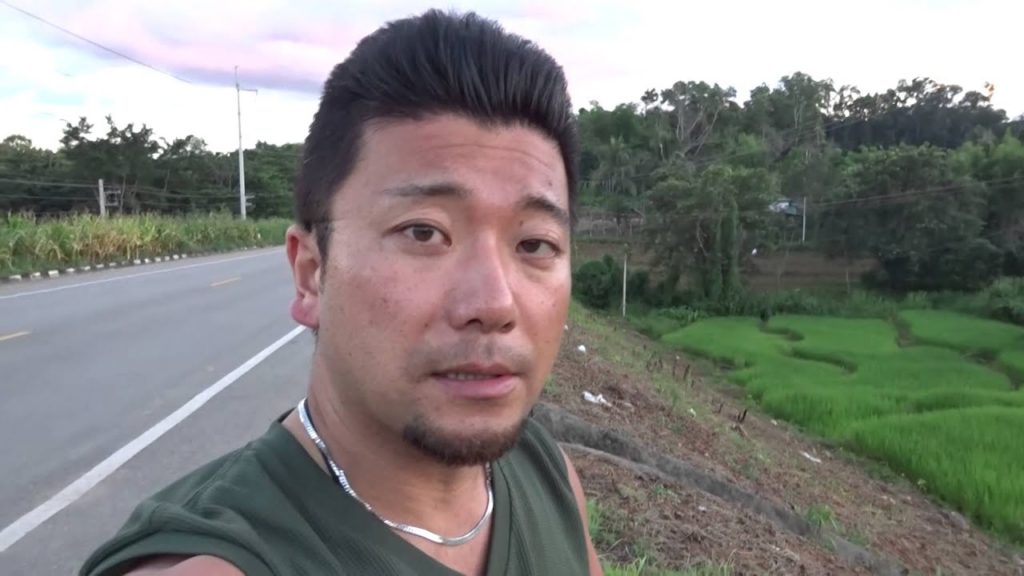 アキーラさんドライブ休憩②タイ・パーイ中心から10キロ地点!Bike-touring about 10km from Pai-central in Thailand アキーラさんドライブ休憩②タイ・パーイ中心から10キロ地点!Bike-touring about 10km from Pai-central in Thailand