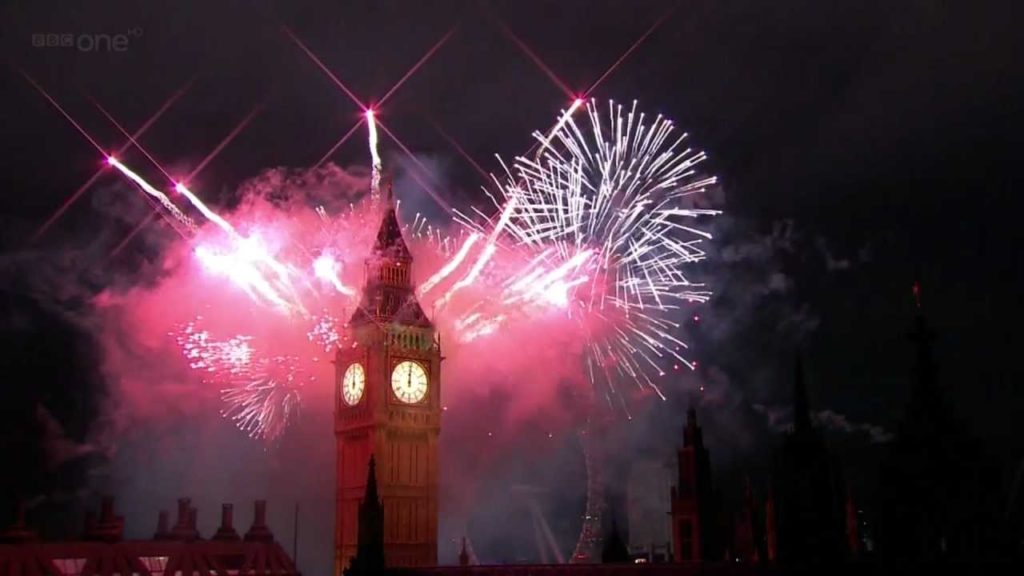 London Fireworks 2012 in full HD – New Year Live – BBC One London Fireworks 2012 in full HD - New Year Live - BBC One
