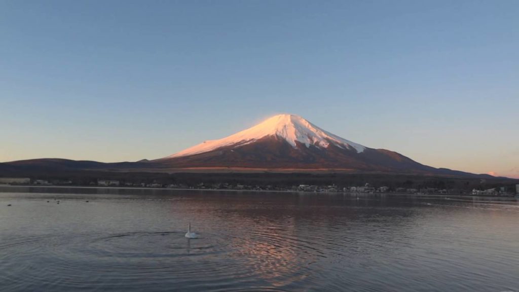 Mount Fuji and Lake Yamanakako - A beautiful dawn in December 山中湖  富士山 Japan