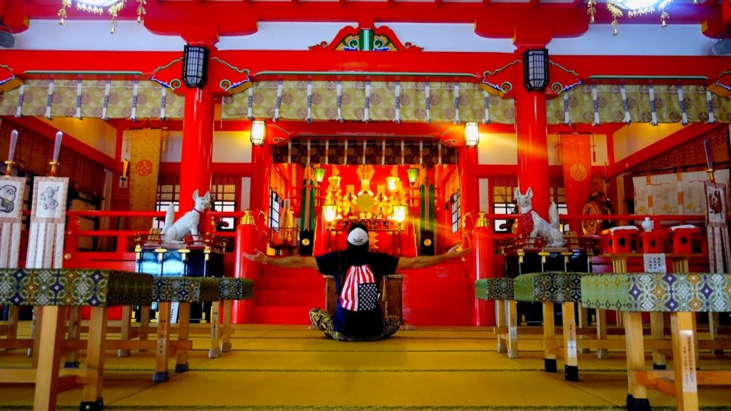 Alone in a Japanese Shrine (Like Kyoto but no Tourists) | vlog 38 Alone in a Japanese Shrine (Like Kyoto but no Tourists) | vlog 38