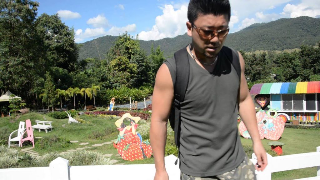 アキーラさん訪問②タイ・パーイ・ストロベリーファーム!Strawberry-farm in Pai in Thailand アキーラさん訪問②タイ・パーイ・ストロベリーファーム!Strawberry-farm in Pai in Thailand