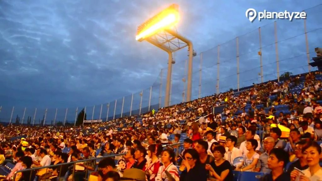 Jingu Gaien Hanabi, Tokyo | One Minute Japan Travel Guide