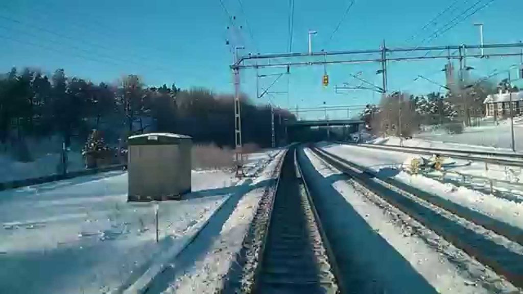 Train driver's view: Stockholm (Solna depot) to Uppsala (Sweden - Winter - 720p)