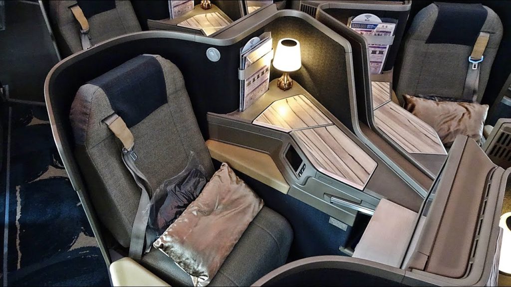 LUXURY MADE IN TAIWAN! | CHINA AIRLINES | BUSINESS CLASS | SINGAPORE-TAIPEI | A350