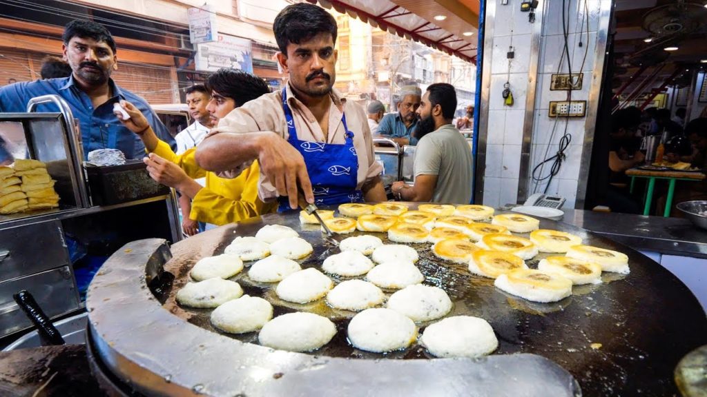 King of Pakistani Street Food – THE BUN KEBAB of Karachi, Pakistan! | $0.22 For a Burger! King of Pakistani Street Food - THE BUN KEBAB of Karachi, Pakistan! | $0.22 For a Burger!