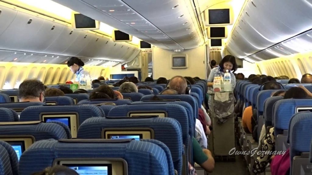 Older ANA 767 Economy Class Full Flight From Manila to Narita