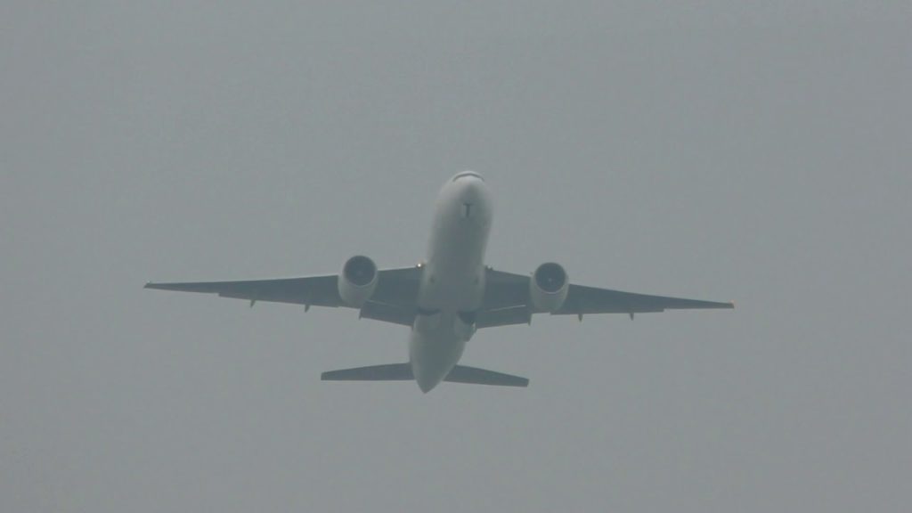 Heavy Go Around! Traffic on Runway Tokyo Haneda Airport Heavy Go Around! Traffic on Runway Tokyo Haneda Airport