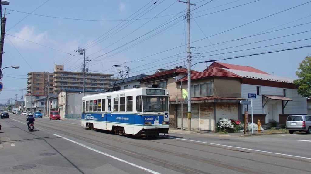 函館市電8000形 どっく前～大町 Hakodate City Tram 8000 series tramcar