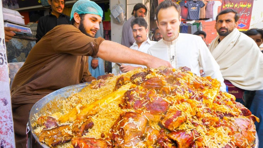 Street Food in Peshawar – GOLDEN PULAO Mountain + Charsi Tikka Kabab + Pakistani Street Food Tour! Street Food in Peshawar - GOLDEN PULAO Mountain + Charsi Tikka Kabab + Pakistani Street Food Tour!