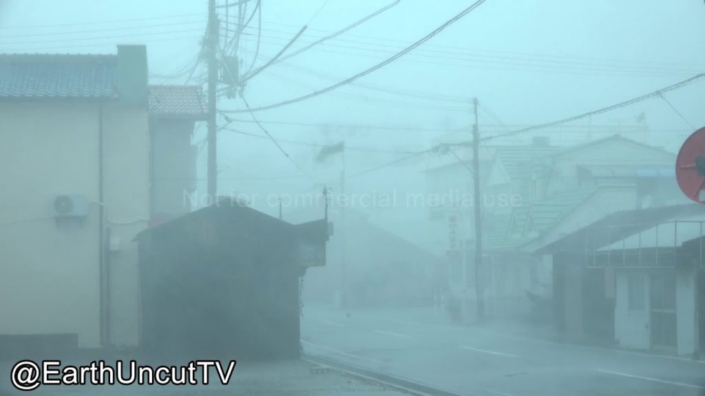 Typhoon Jebi Smashes Into Japan - 4th Sept 2018