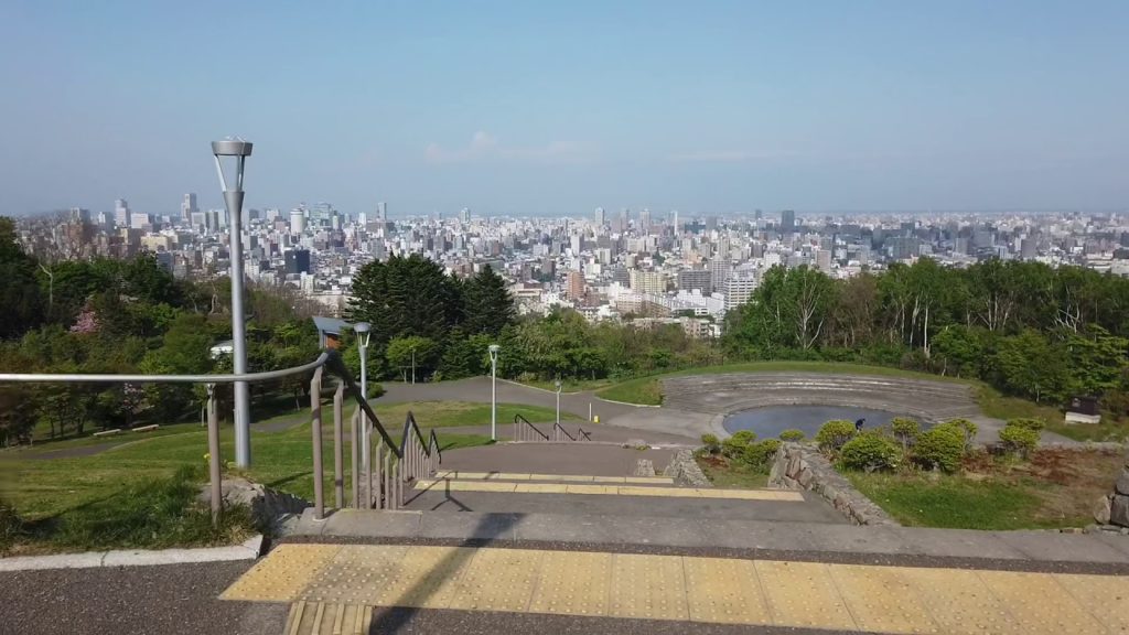 Walking Sapporo, Hokkaido — Asahiyama Memorial Park  旭山記念公園