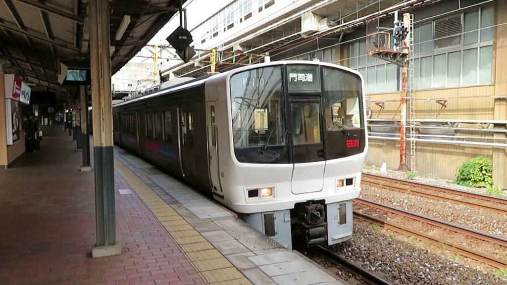 鹿児島本線811系 小倉駅発車 JR Kyushu Kagoshima Main Line 811 series EMU