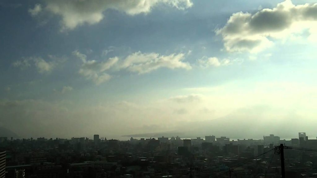 Beautiful Volcano : Volcano Sakurajima in Kagoshima, Japan - Famous Travel Spot - (2015/08/21 07:09)